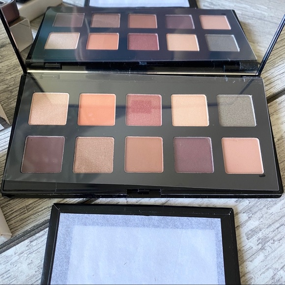 Eyeshadow Bundle - Picture 4 of 6